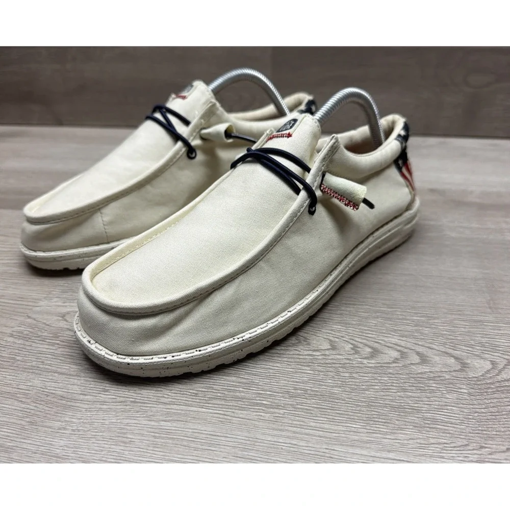 Hey Dude Wally Americana Stars Shoes Slip On Comfort White Size 8 Mens USA MINT